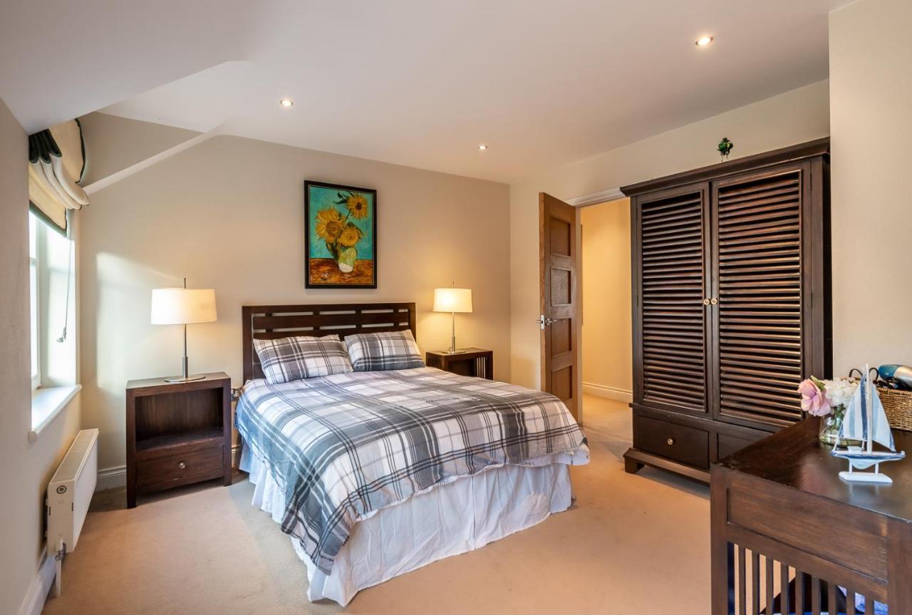 Kenmare Townhouse Villa Luaran gambar